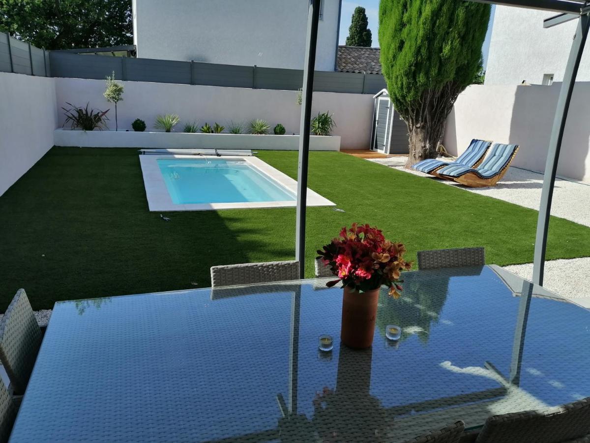 Jas Dou Felibrige Bed and Breakfast Puget-Ville Εξωτερικό φωτογραφία